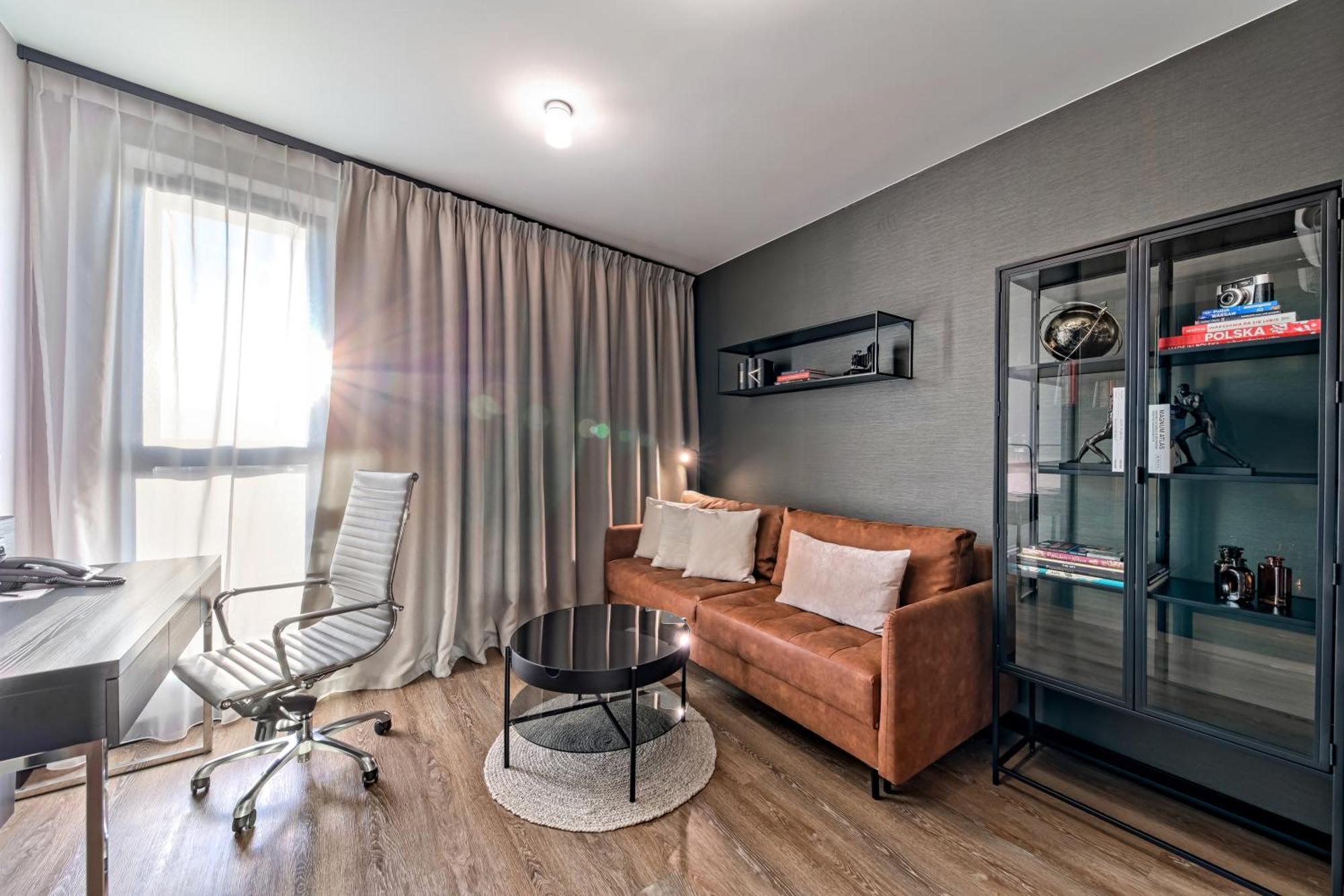Focus Hotel Premium Warszawa Exteriör bild