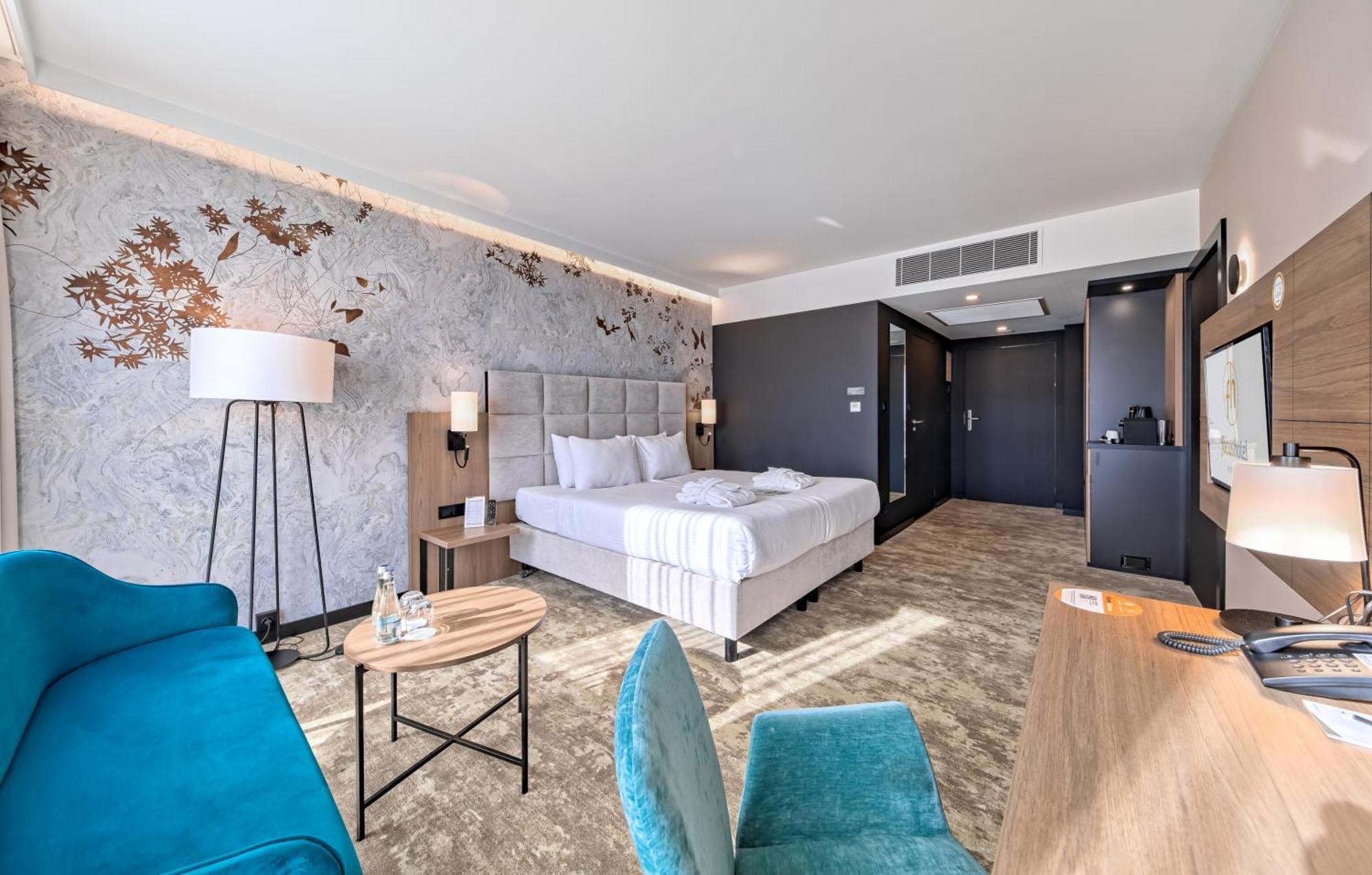 Focus Hotel Premium Warszawa Exteriör bild
