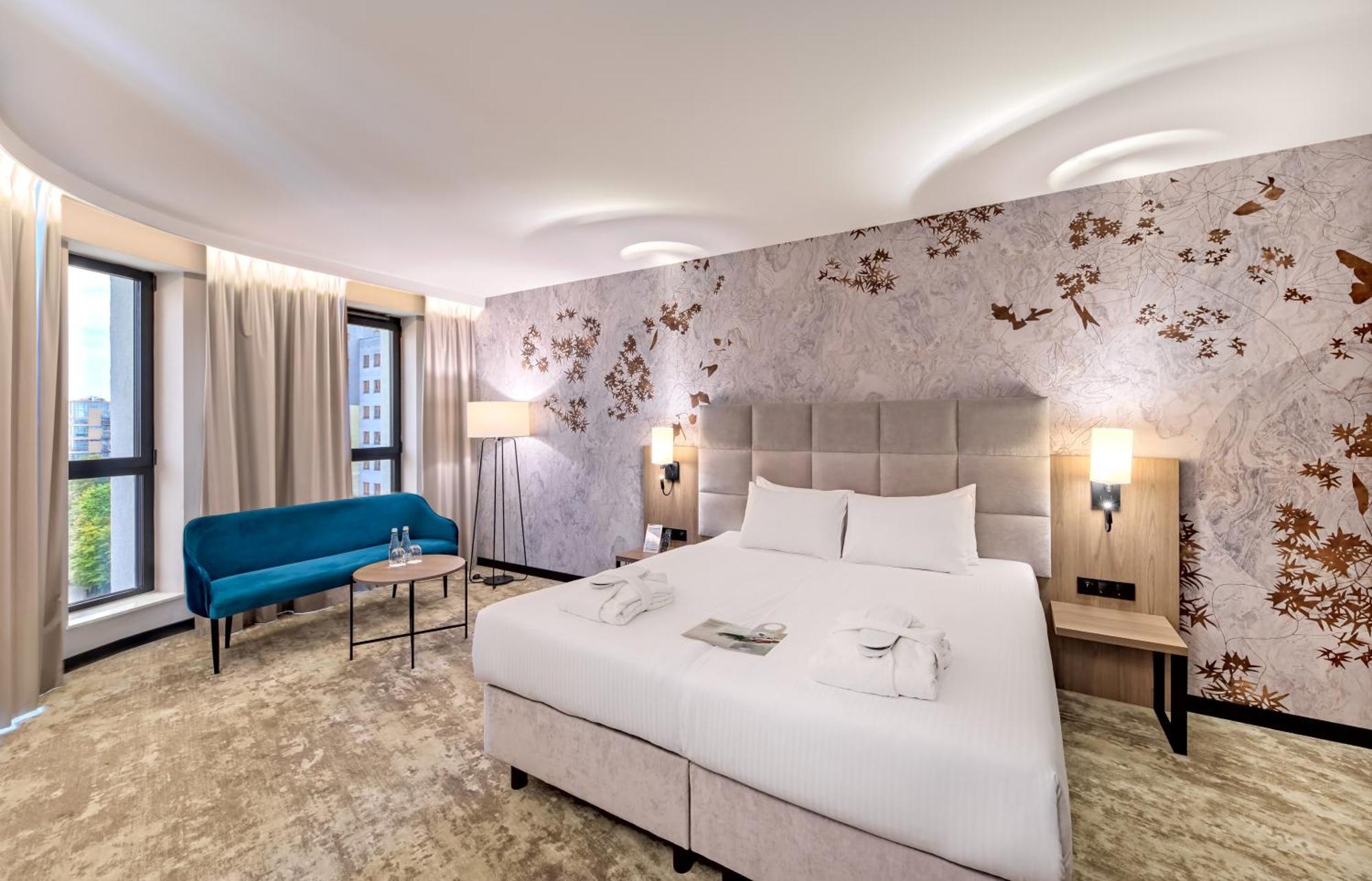 Focus Hotel Premium Warszawa Exteriör bild